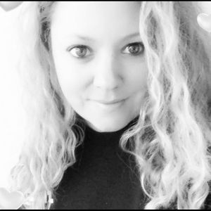 Meet your Posher, Tina